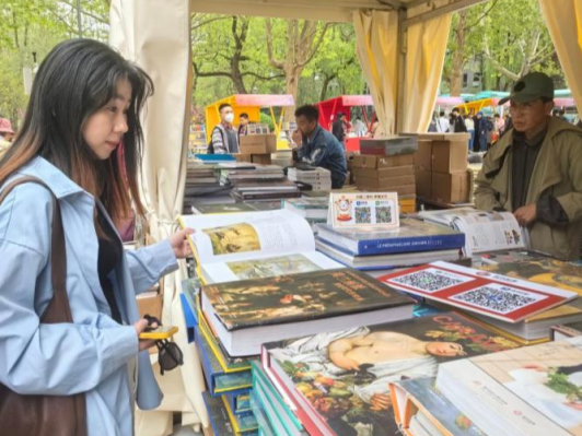 文趣、意趣、闲趣——从书架上看中国人的阅读生活