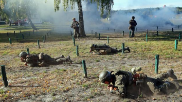 突发！乌克兰士兵拿AK-47打死4名战友 打伤5人