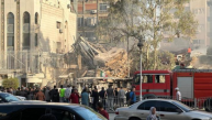 现场直击丨爆炸、浓烟与废墟——伊朗驻叙使馆领事部门建筑遭袭