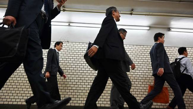 75岁的日本老人仍在求职：越来越多的老年人重返职场